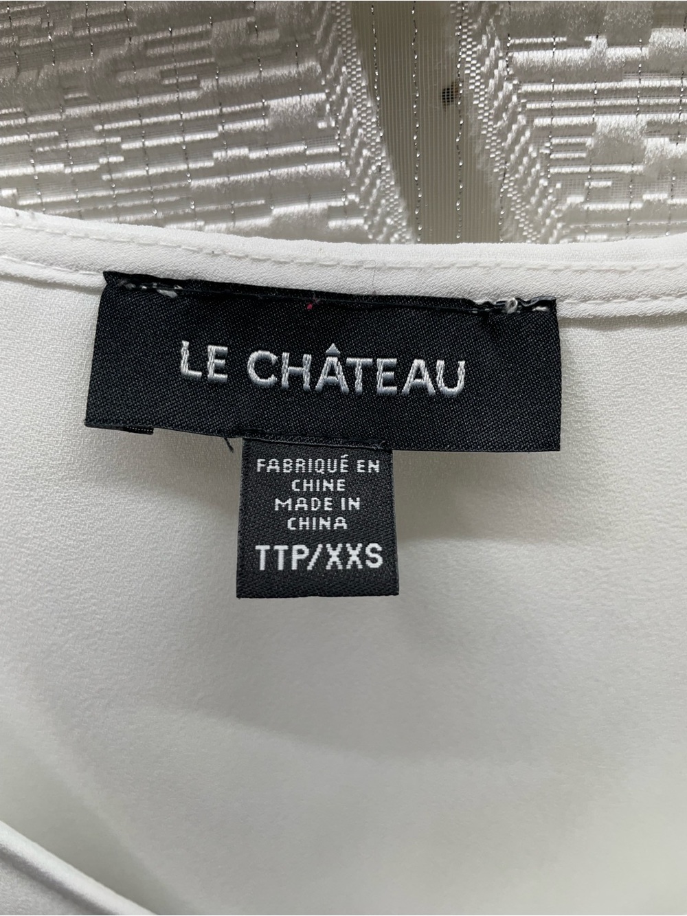 Le Chateau Blouse Womens XXS White V-Neck Mesh Sleeve Layered 369499 - Picture 2 of 7